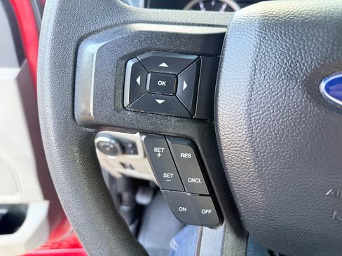 Used 2020 Ford F250 XLT w/ XLT Premium Package AWD/4WD image 14