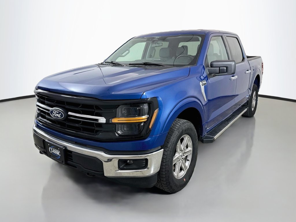 Used 2025 Ford F150 XLT w/ Equipment Group 301A Standard AWD/4WD image 3