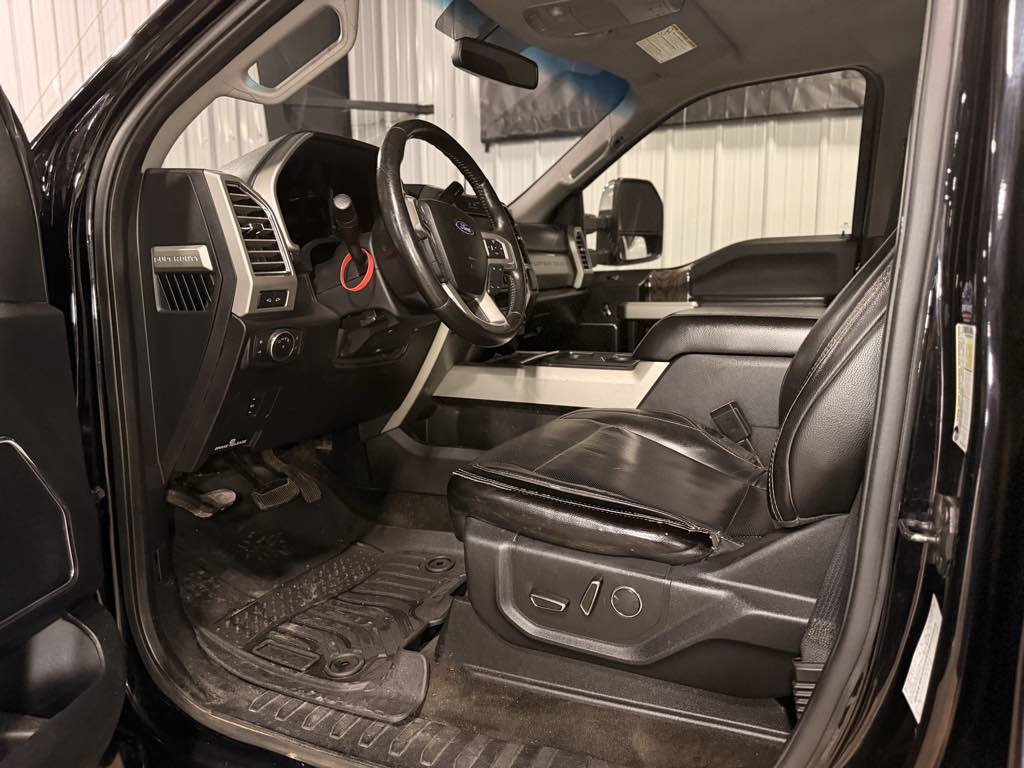 Used 2017 Ford F250 Lariat w/ Chrome Package AWD/4WD image 16
