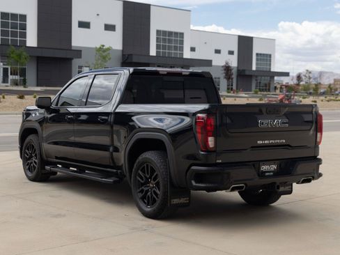 Used 2024 GMC Sierra 1500 Elevation w/ Elevation Premium Package AWD/4WD image 9