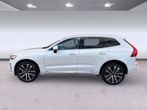 Certified 2023 Volvo XC60 B5 Ultimate image 2