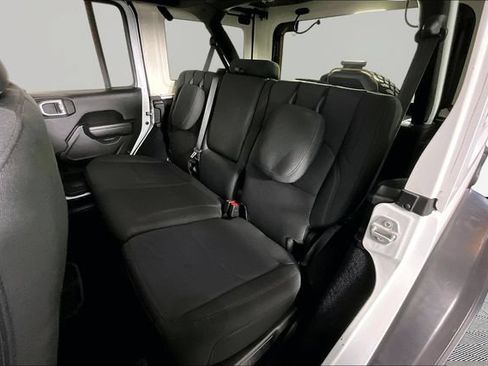 Used 2023 Jeep Wrangler Unlimited w/ Sun & Screen Package AWD/4WD image 21