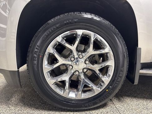 Used 2018 GMC Yukon SLT w/ Open Road Package image 4