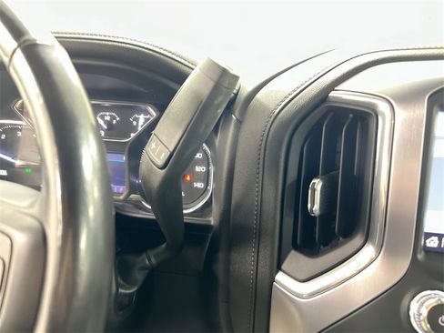Used 2021 GMC Sierra 2500 SLT w/ SLT Premium Package image 18