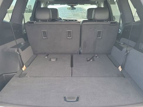 New 2025 Cadillac XT6 Luxury image 12