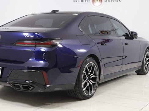 Used 2023 BMW 760i xDrive image 60