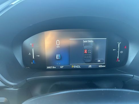 Used 2025 Ford Escape ST-Line AWD/4WD image 18