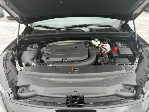 Used 2025 Buick Envision Avenir image 18