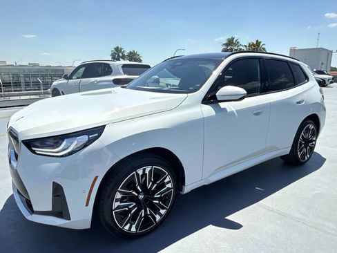 New 2026 BMW X3 xDrive30 w/ M Sport Package AWD/4WD image 7