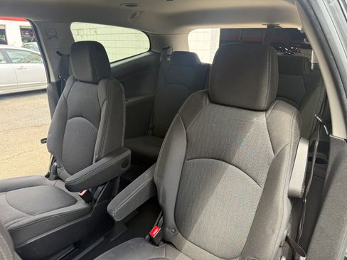Used 2015 Chevrolet Traverse LT AWD/4WD image 13