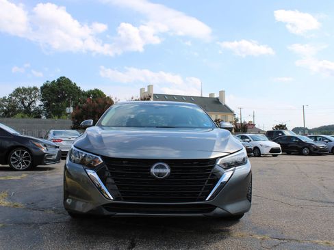 Used 2024 Nissan Sentra SV w/ All-Weather Package FWD image 2