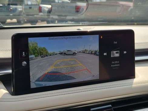 Used 2025 Genesis G70 2.5T RWD image 14