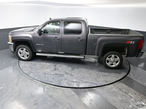Used 2011 Chevrolet Silverado 2500 LT w/ Interior Plus Package image 54