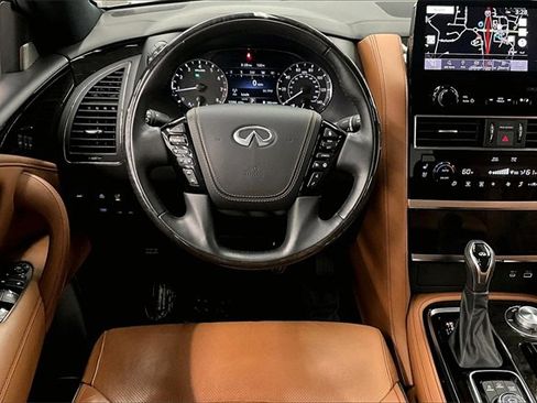 Used 2024 INFINITI QX80 Sensory w/ Cargo Package image 5