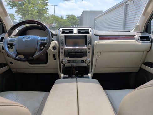 Used 2019 Lexus GX 460 Premium AWD/4WD image 30