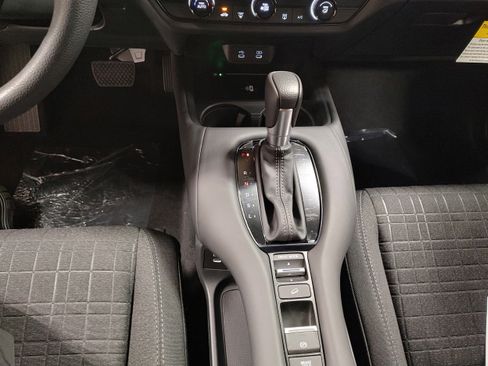 New 2026 Honda HR-V LX image 8