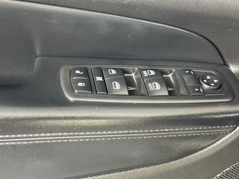 Used 2012 Jeep Grand Cherokee Laredo image 11