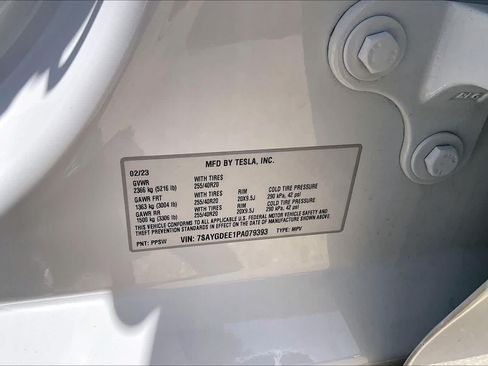 Used 2023 Tesla Model Y AWD image 34