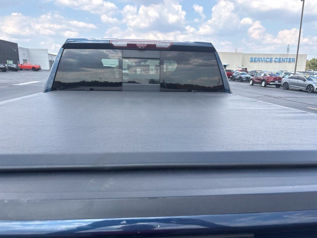 Used 2020 Chevrolet Silverado 1500 High Country w/ Technology Package AWD/4WD image 18