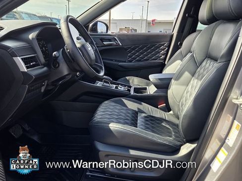 Used 2023 Mitsubishi Outlander SEL image 5