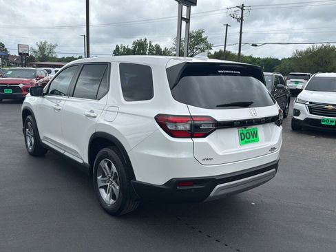 Used 2025 Honda Pilot EX-L image 9