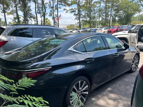 Used 2020 Lexus ES 350 w/ Premium Package FWD image 6