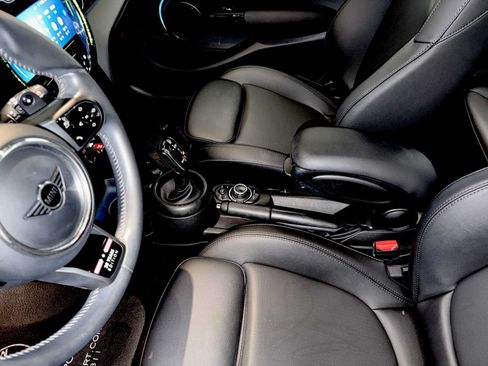 Used 2023 MINI Cooper S FWD image 19