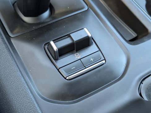 Used 2023 GMC Sierra 1500 AT4 w/ AT4 Premium Package image 26