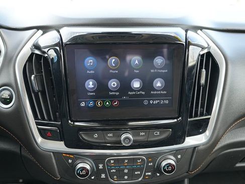 Used 2020 Chevrolet Traverse Premier AWD/4WD image 31