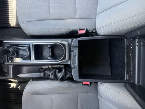 Used 2018 Toyota Tacoma 2WD Double Cab image 17