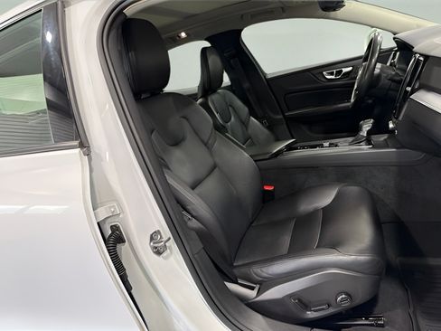 Used 2020 Volvo S60 T5 Momentum w/ Protection Package Premier FWD image 15