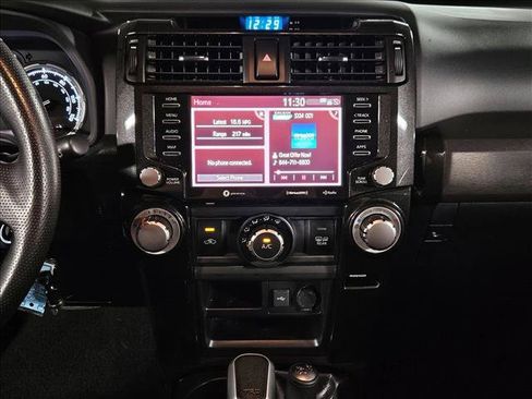 Used 2020 Toyota 4Runner TRD Off-Road AWD/4WD image 14