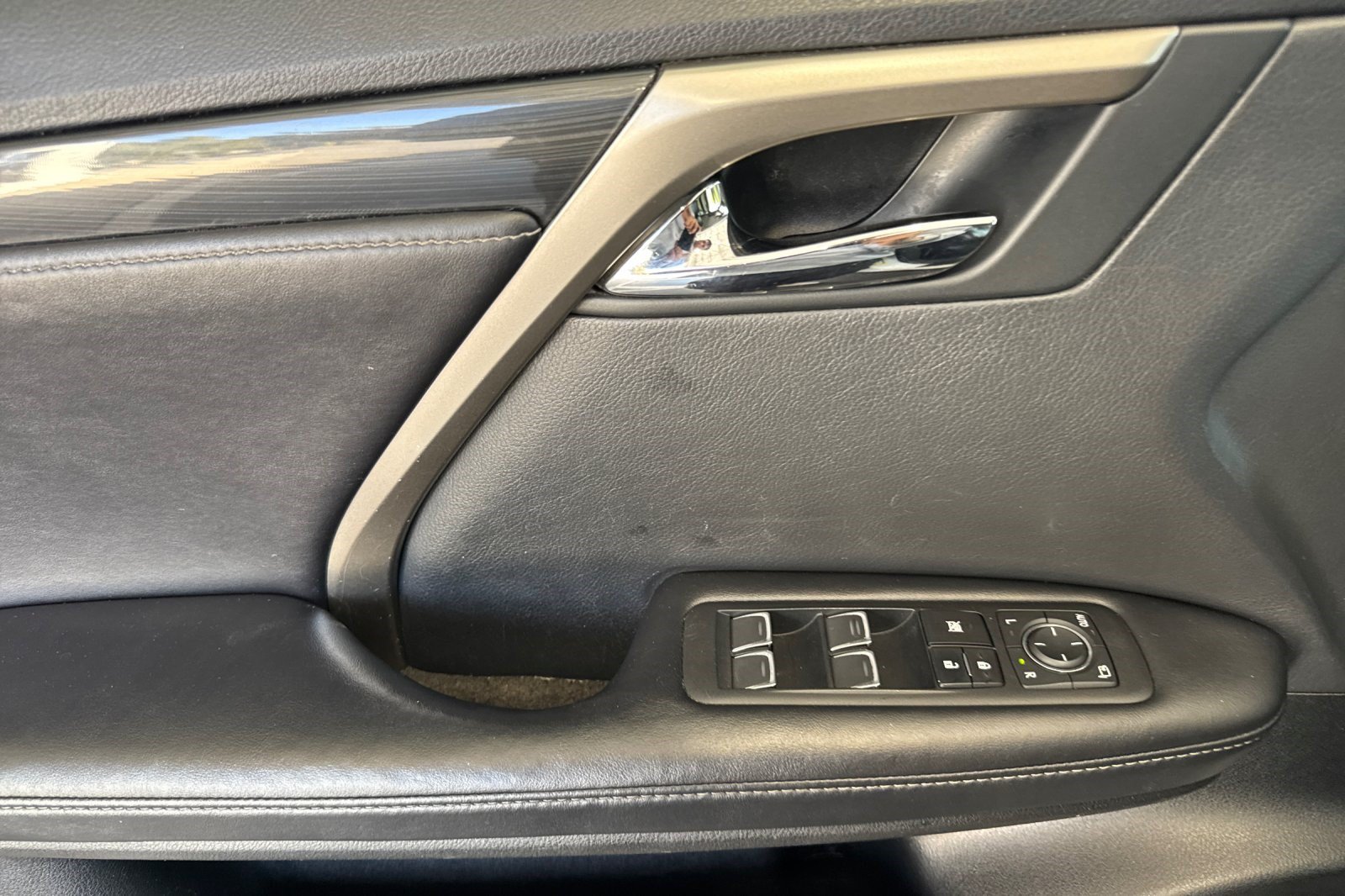 Used 2018 Lexus RX 350 AWD w/ Accessory Package image 12