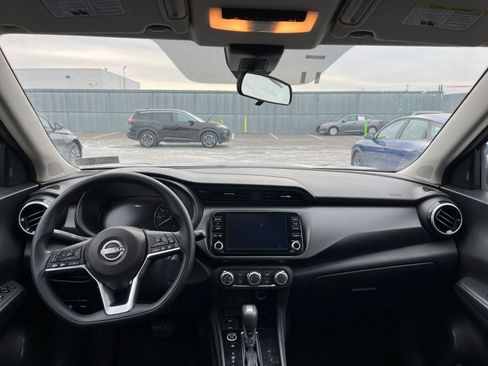 Used 2024 Nissan Kicks SV image 32