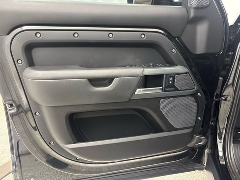 Used 2020 Land Rover Defender 110 X AWD/4WD image 30