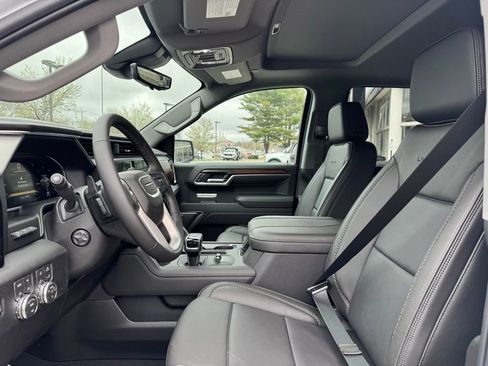 New 2026 GMC Sierra 1500 Denali w/ Denali Reserve Package AWD/4WD image 15