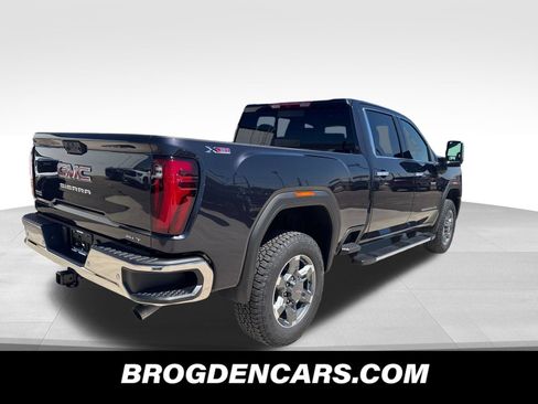 New 2026 GMC Sierra 3500 SLT w/ SLT Premium Package AWD/4WD image 3