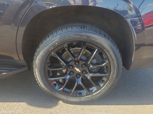 Used 2023 Chevrolet Tahoe LS AWD/4WD image 10