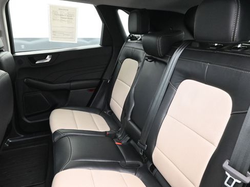 Used 2022 Ford Escape Titanium w/ Titanium Elite Package image 22