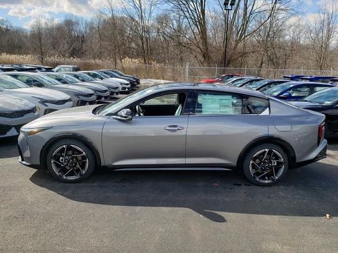 New 2026 Kia K4 GT-Line w/ GT-Line Sunroof Package image 3