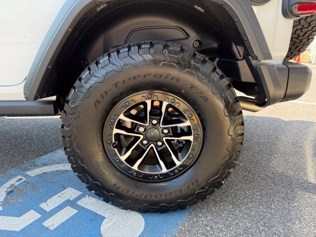 New 2026 Jeep Wrangler Unlimited Rubicon 392 w/ Quick Order Package 27X Moab AWD/4WD image 35