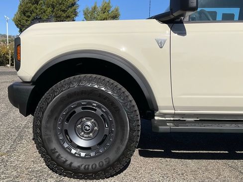 New 2025 Ford Bronco 2-Door w/ Sasquatch Package image 10