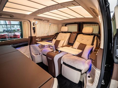 Used 2020 Mercedes-Benz Metris Passenger image 44