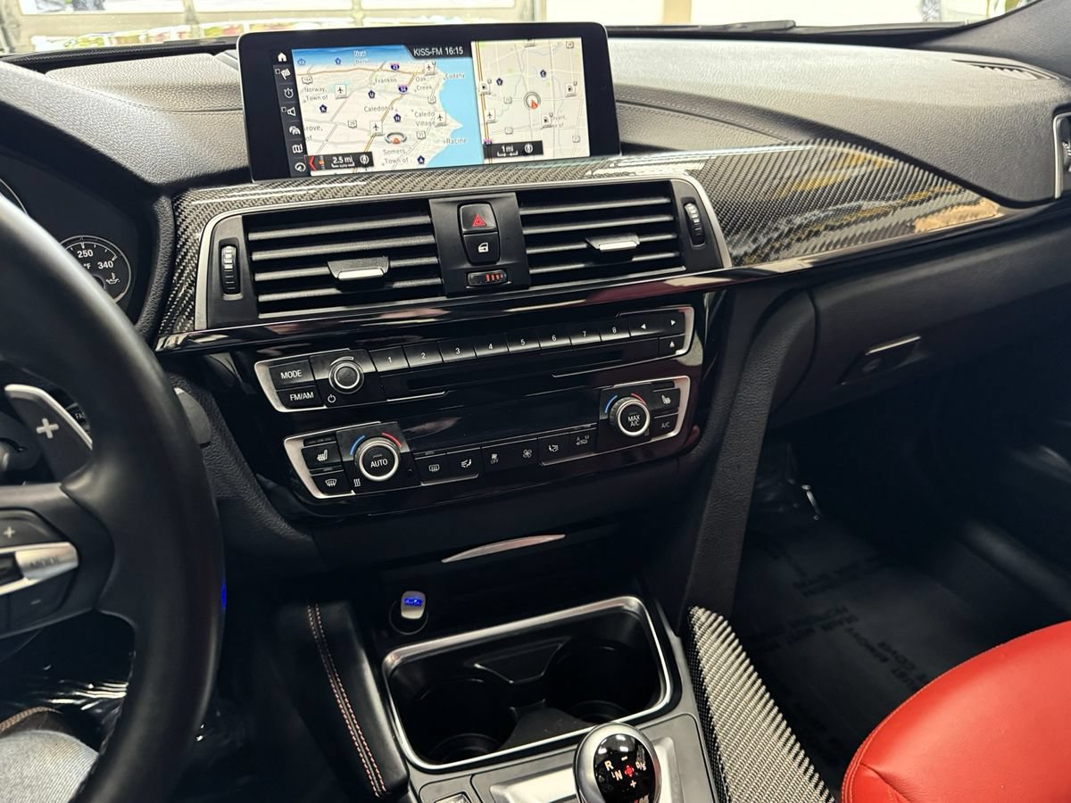 Used 2018 BMW M3 RWD image 30