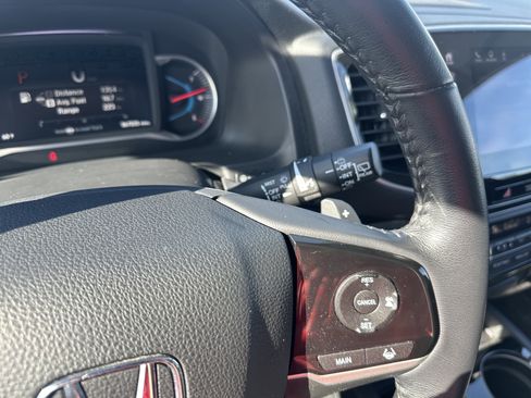 Used 2022 Honda Pilot Touring image 23