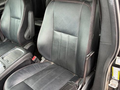 Used 2019 Dodge Grand Caravan GT FWD image 5
