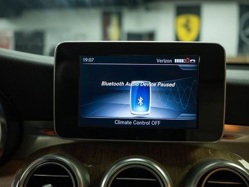 Used 2019 Mercedes-Benz GLC 300 4MATIC w/ Parking Assistance Package image 20