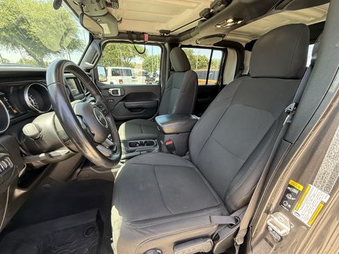 Used 2022 Jeep Gladiator Sport AWD/4WD image 26