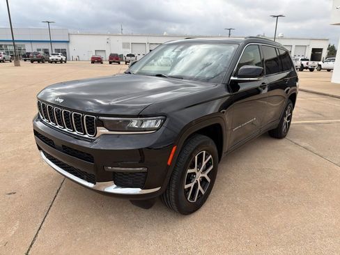 Used 2024 Jeep Grand Cherokee L Limited w/ Luxury Tech Group II image 7