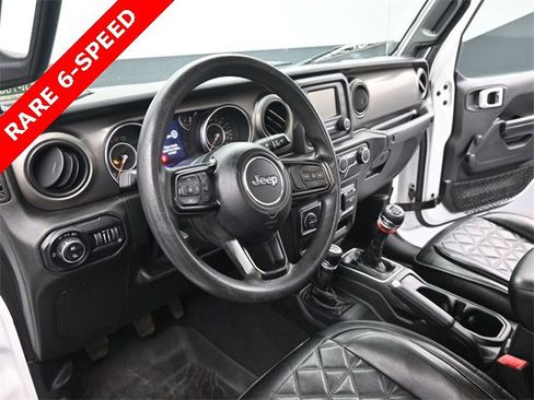 Used 2020 Jeep Gladiator Sport w/ Trailer Tow Package image 22